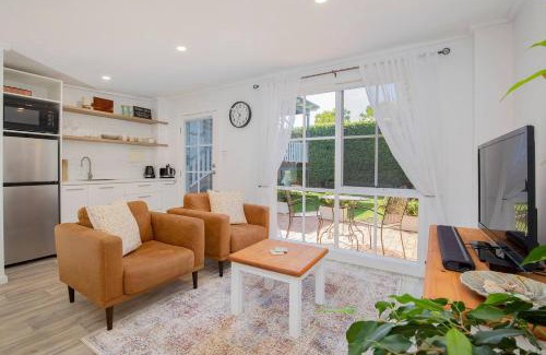 Mayfield House | The Mayfield Duo Timeless Escape with Granny Flat