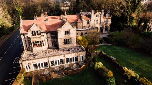 Grindleford Hotel | Discover The Maynard: Family-Friendly Stay with Dining