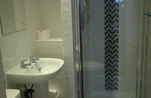South Cliff Hotel | Discover The Maynard: Top-Rated Stay with Family Amenities