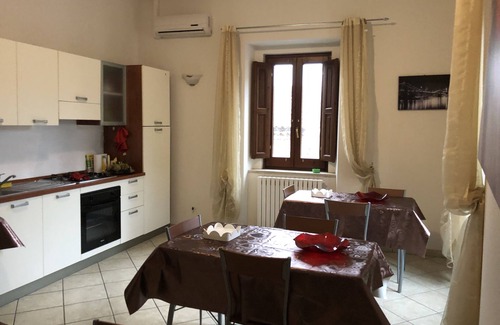 Vibo Valentia Bed & Breakfast | Welcoming The Maze B&B: Family-Friendly with Breakfast Included