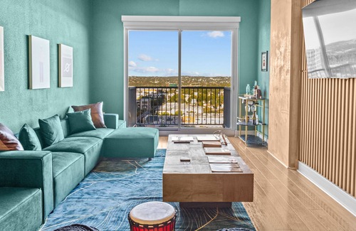 West End Apartment | The McConaughey Flat Downtown ATX 1BR/1BA