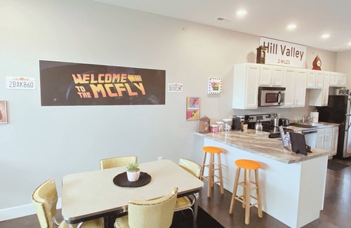 Covington Apartment | Explore The McFly - Back to the 80s with Top-Rated Amenities