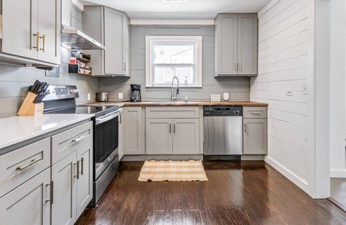 McGregor House | The McGregor Cottage - 2bd & 2ba