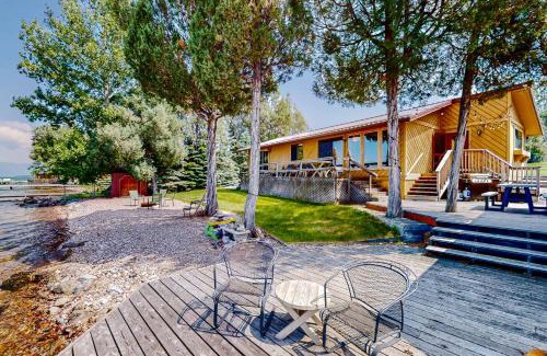 Big Arm House | Experience Oceanfront Relaxation at The Meadowlark Cabin