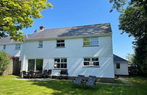 St Teath House | Relaxing Retreat at The Meadows St Teath - Pet Friendly Stay