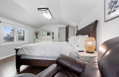 Allouez House | Pet-Friendly Retreat at The Meadows: Guest Rated 9.6/10