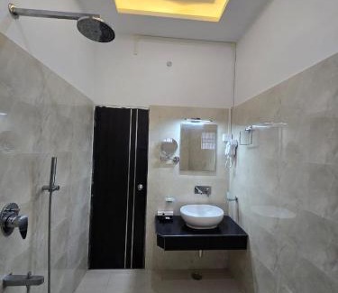 Jorhat Villa | The Meeras Retreat