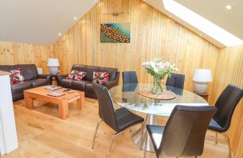 Yelverton House | Discover The Meeting House: Guest Rated 9.5/10 Stay