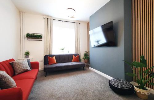 Failsworth House | Cozy Getaway at The Mellor: 15 Mins to Central Manchester