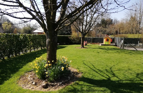 La Chapelle-Bayvel Ski Chalet | Family-Friendly Retreat at The Melrose near Honfleur