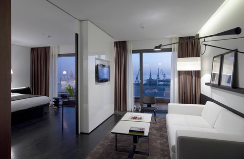 Thessaloniki Hotel | Experience Luxury at The Met Hotel - Design Hotels Member