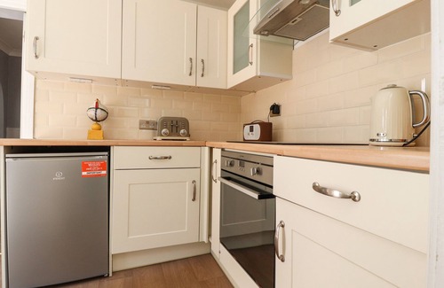 Lytham St. Anne's Cottage | Pet-Friendly Mews Cottage with Garden in Lytham St. Annes