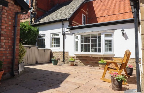 Lytham St. Anne's Cottage | Pet-Friendly Mews Cottage with Garden in Lytham St. Annes