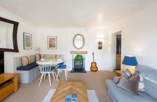 Bristol Apartment | Welcoming Mews Flat Near Clifton Suspension Bridge