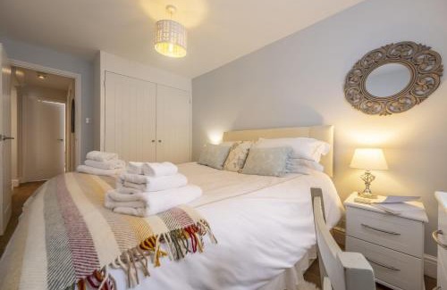 Goudhurst House | Discover The Mews: Guest Rated 9/10 for Unforgettable Stays