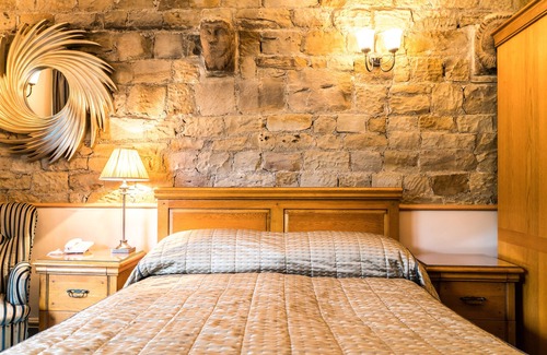 Ossett Hotel | Explore The Mews: Family-Friendly Stay with Breakfast Included