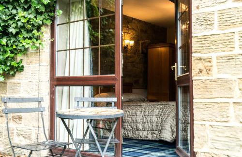 Ossett Hotel | Pet-Friendly Comfort at The Mews Hotel - Family Friendly Stay