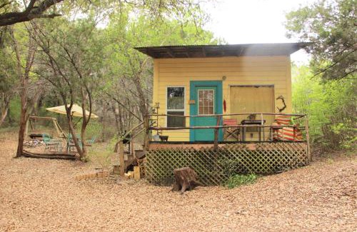 Marble Falls House | Delightful Mexico Cabin at Creekside Camp & Cabins