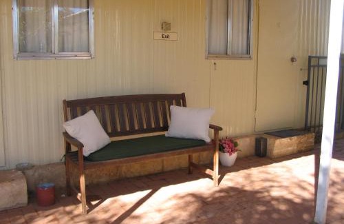 Kalgoorlie House | Relax at The Meyers House: Oceanfront Family Accommodation