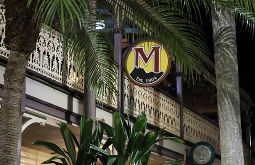 Mullumbimby Hotel | Budget-Friendly Stay at The Middle Pub with Dining Options