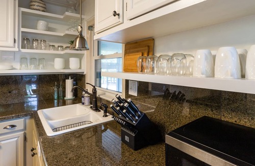 Wilmington House | Exceptional Midtown Oasis in Downtown Wilmington Awaits!