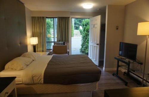 Boston Bar Hotel | Discover The Mighty Fraser Motel: Pet-Friendly Retreat