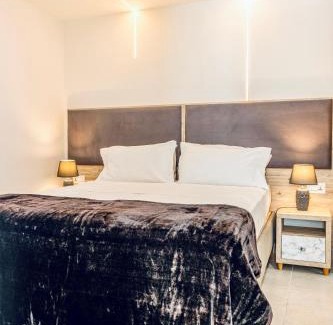 Cospicua Hotel | Comfortable Stay at The Mike Hotel with Breakfast Included
