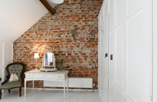 Maghera Apartment | Experience Comfort at The Milk House - Rated 9.3/10