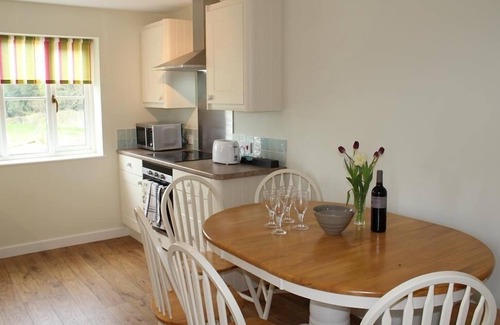 West Knoyle Cottage | Pet-Friendly Retreat: The Milking Parlour with Garden