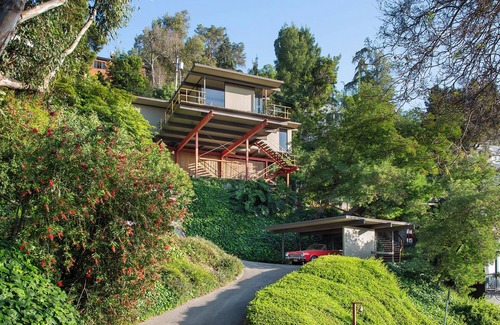 Sunset Junction House | The Milky Way Modern Urban Retreat