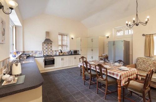 Bampton House | Discover The Mill House in Bampton: Pet-Friendly Retreat