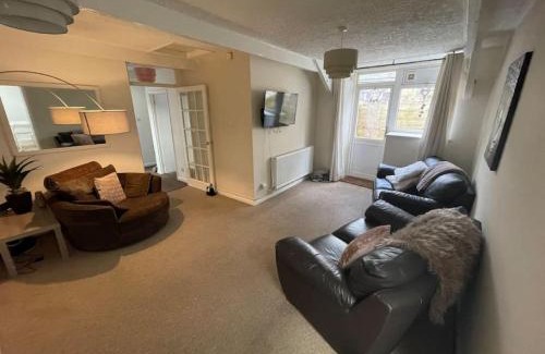 Camelford House | Family-Friendly Getaway at The Mill Leat and Grain Store