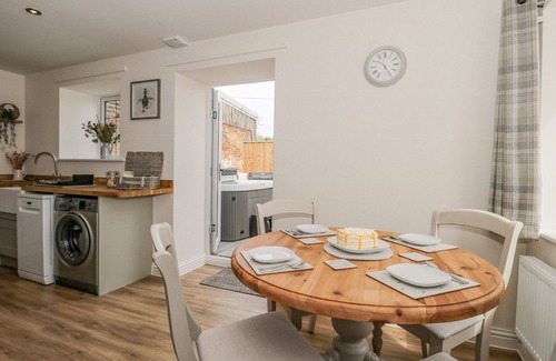 Thornicombe Cottage | Experience The Mill: Pet-Friendly Retreat with Hot Tub