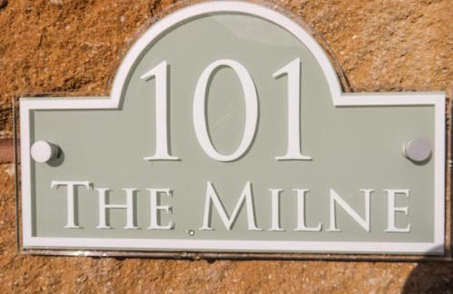 Todmorden House | Stay at The Milne: 4-Star, Pet-Friendly, Rated 10/10