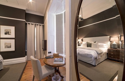 Grahamstown Bed & Breakfast | Indulge at The Milner: 4-Star Oasis with Pool & Breakfast