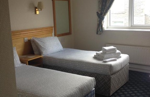 Morley Hotel | Pet-Friendly Getaway at The Miners Arms with Breakfast Included