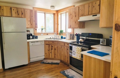 Nucla House | Perfect Getaway: Mini Ranch Near Outdoor Trails & Amenities