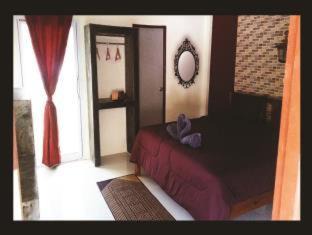 Koh Tao House | Discover The Miracle Guesthouse & Diving with Ocean Views
