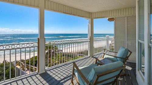 Seacrest House | Experience The Mirage: Oceanfront Family-Friendly Escape