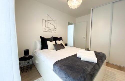 Bezons Apartment | Modern Chic Haven in La Défense - Top-Rated with Dining
