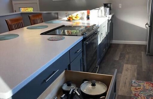 Topsham Apartment | Exceptional Stay at The Modern Loft on Augusta Road