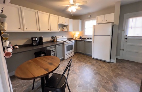 Nacogdoches House | Discover The Modern Oak: Steps to SFA & Downtown Nacogdoches