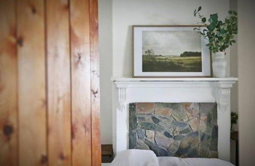 Bathurst House | Modern Victorian Retreat: Pet & Child Friendly, 8.8/10!
