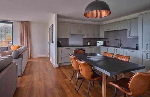 Chittlehamholt Cottage | Comfortable Mole Resort: Perfect for Families and Pets