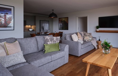 Chittlehamholt Cottage | Comfortable Mole Resort: Perfect for Families and Pets