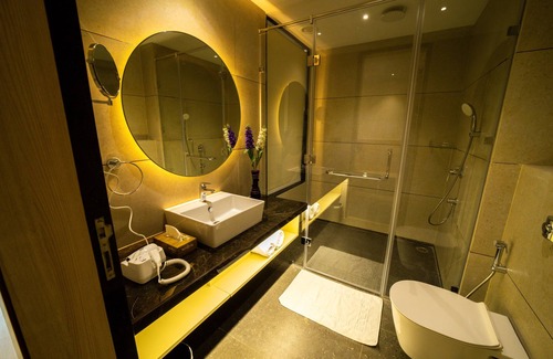 Mahalunge Ingale Hotel | Top-Rated The Monarch at Chakan MIDC - Family-Friendly Stay