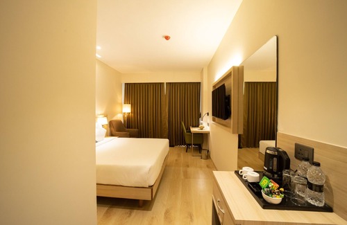 Mahalunge Ingale Hotel | Top-Rated The Monarch at Chakan MIDC - Family-Friendly Stay