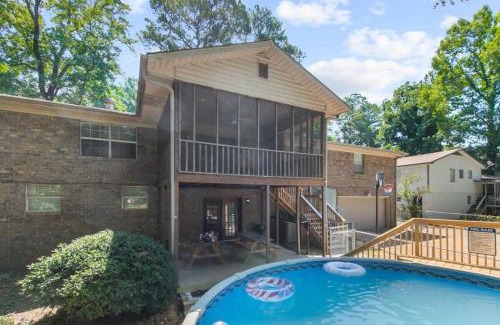 New Castle House | Pet-Friendly Monterey Maison with Pool, 20min from Downtown