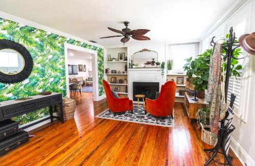 St. Augustine House | Discover The Moody Manor: Renovated Retreat Near Beach