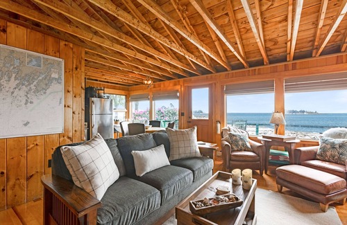 Tenants Harbor Cottage | Unforgettable Moonlight Cottage: Ocean View and Family Fun